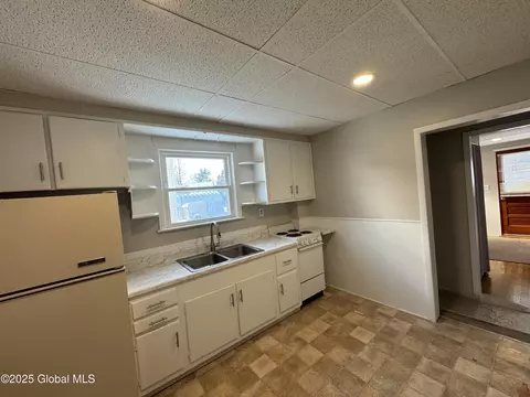 2233 Guilderland Ave, Schenectady, NY 12306 photo 21