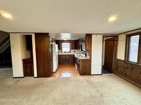 2233 Guilderland Ave, Schenectady, NY 12306 photo 10