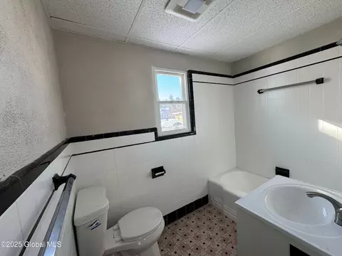 2233 Guilderland Ave, Schenectady, NY 12306 photo 19