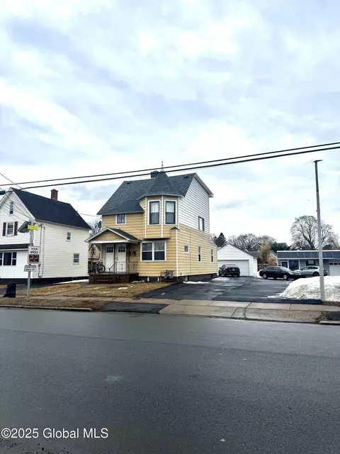 2233 Guilderland Ave, Schenectady, NY 12306 photo 2