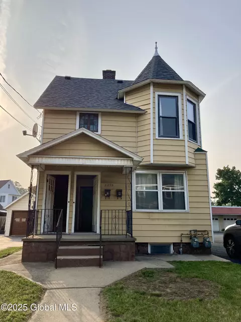 2233 Guilderland Ave, Schenectady, NY 12306 photo 4