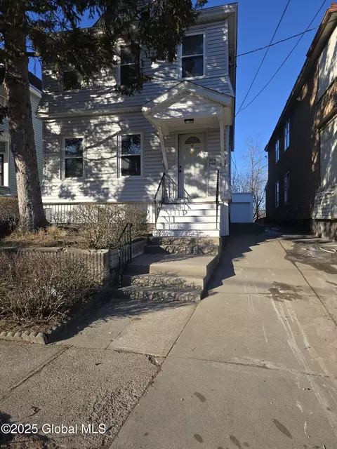 1004 Cutler St, Schenectady, NY 12303