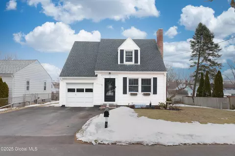20 Spring Ave, Latham, NY 12110