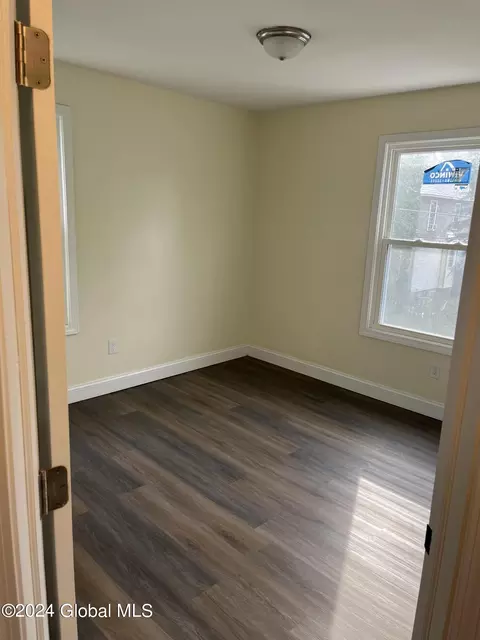 14 Elbert St, Schenectady, NY 12304 photo 23