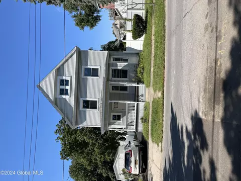 14 Elbert St, Schenectady, NY 12304