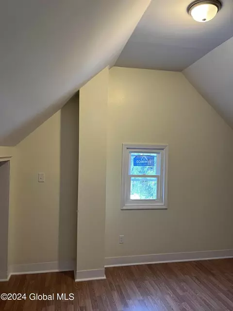 14 Elbert St, Schenectady, NY 12304 photo 25