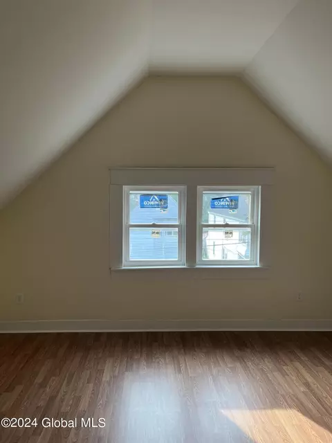 14 Elbert St, Schenectady, NY 12304 photo 27