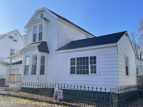22 115th St, Troy, NY 12182 photo 3