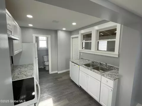 22 115th St, Troy, NY 12182 photo 27