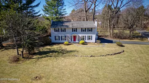 1 Schuyler Hills Rd, Loudonville, NY 12211