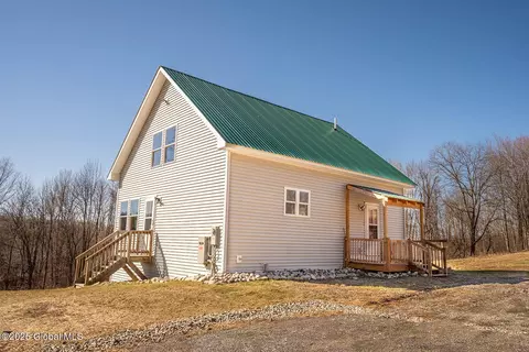 5698 County Route 30, Granville, NY 12832