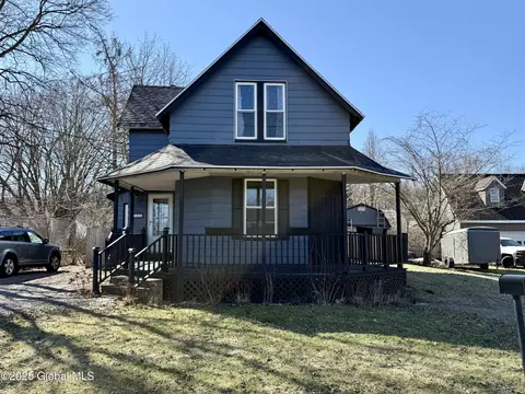 60 Union St, Fultonville, NY 12072