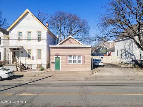 103 Ontario St, Cohoes, NY 12047