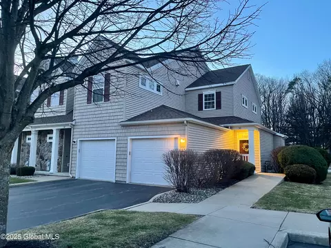 50 Knollwood Holw, Ballston Spa, NY 12020