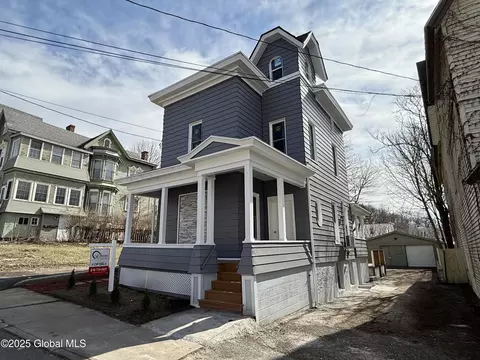 9 Brandt Pl, Amsterdam, NY 12010