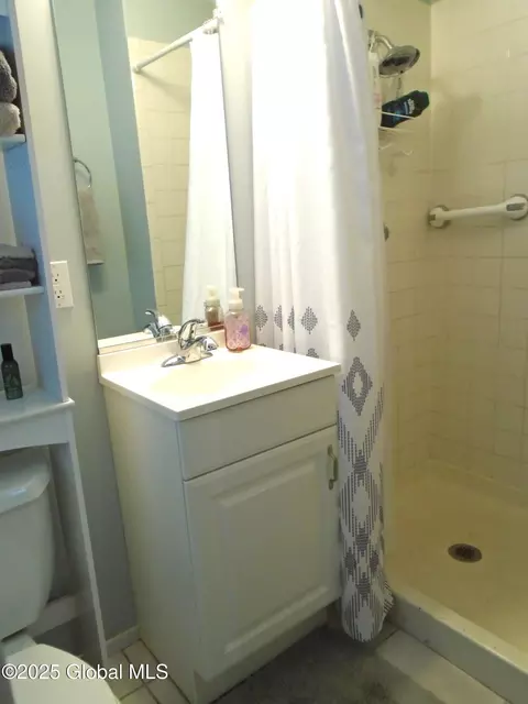 114 Chiswell Rd, Schenectady, NY 12304 photo 42