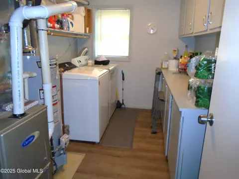 114 Chiswell Rd, Schenectady, NY 12304 photo 43