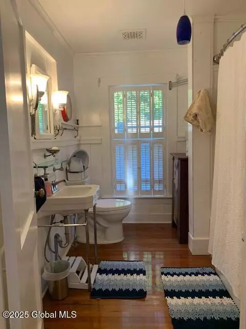 Bath - 1274 Pilot Knob Rd, Kattskill Bay, NY 12844 photo 1 of 2