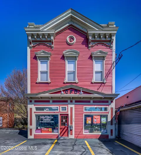529 W Main St, Cobleskill, NY 12043 photo 1