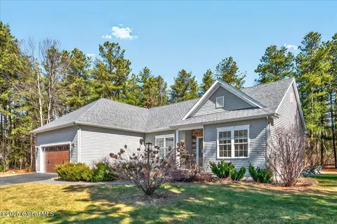 111 Burnt Hills Dr, Queensbury, NY 12804