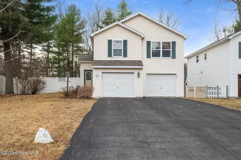 315 Meadowlark Dr, Milton, NY 12020