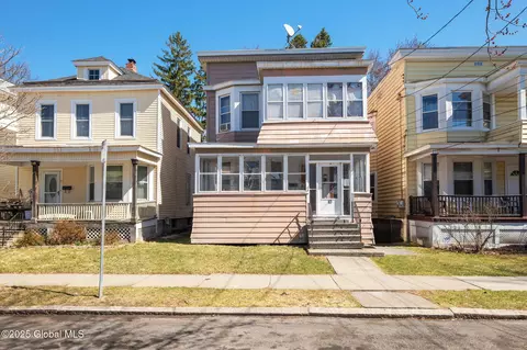 10 Hampton St, Albany, NY 12209
