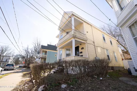 112 Porter St, Schenectady, NY 12308