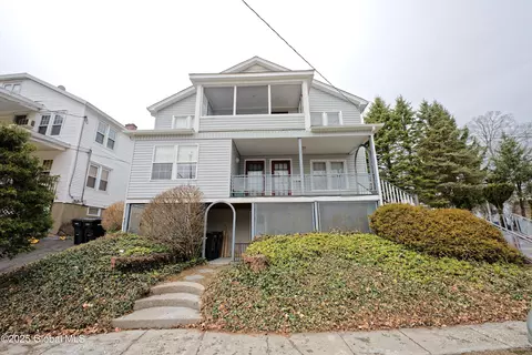 38 Desson Ave, Troy, NY 12180