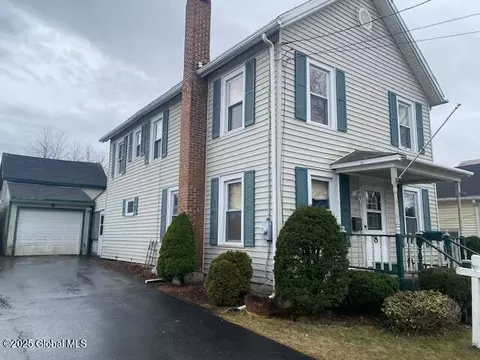 8 Carey Ave, Hoosick Falls, NY 12090