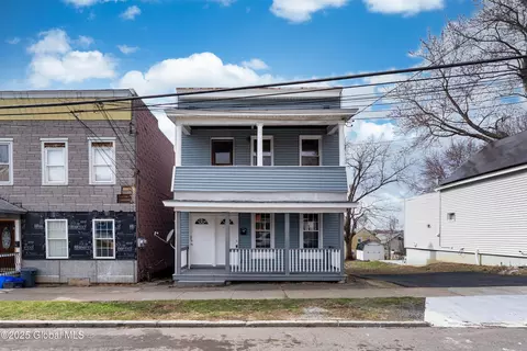 1207 2nd St, Rensselaer, NY 12144