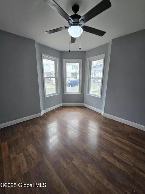 722 Mason St, Schenectady, NY 12308 photo 6