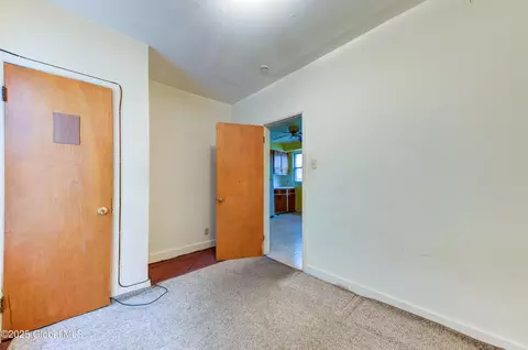 127 Mcclellan St, Schenectady, NY 12304 photo 13