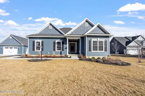 423 Hidley Rd, Wynantskill, NY 12198