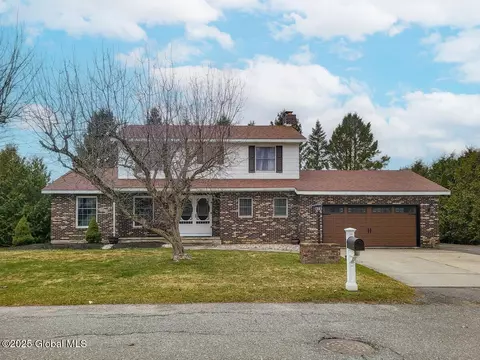 6 Sylvia Ln, Amsterdam, NY 12010