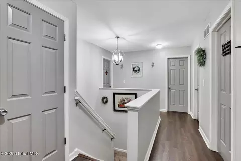 Entry Way - 19 Sandy Ln, Selkirk, NY 12158 photo 6 of 7
