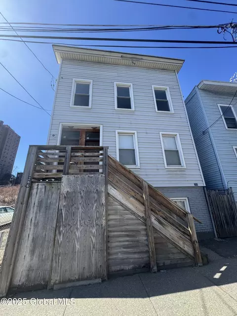 266 Elk St, Albany, NY 12206
