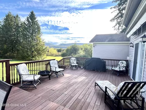 Exterior - 406 Caverns Rd, Howes Cave, NY 12092 photo 6 of 13