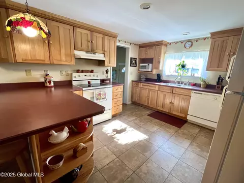 Kitchen - 406 Caverns Rd, Howes Cave, NY 12092 photo 1 of 6