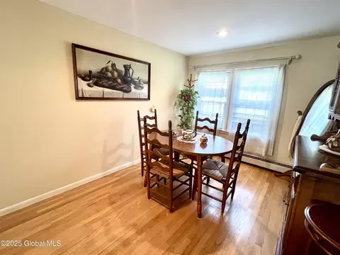 Dining - 406 Caverns Rd, Howes Cave, NY 12092 photo 2 of 3