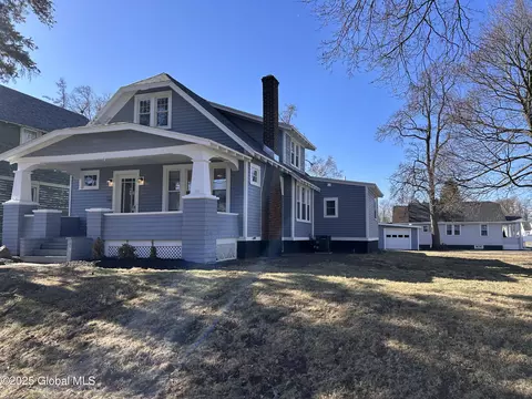 2630 Campbell Ave, Schenectady, NY 12306