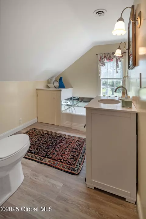 Bath - 938 Charlton Rd, Scotia, NY 12302 photo 1 of 4