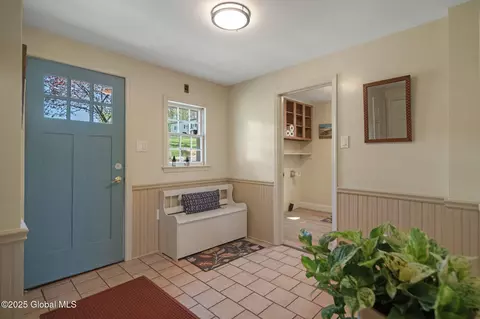 Entry Way - 938 Charlton Rd, Scotia, NY 12302 photo 3 of 3