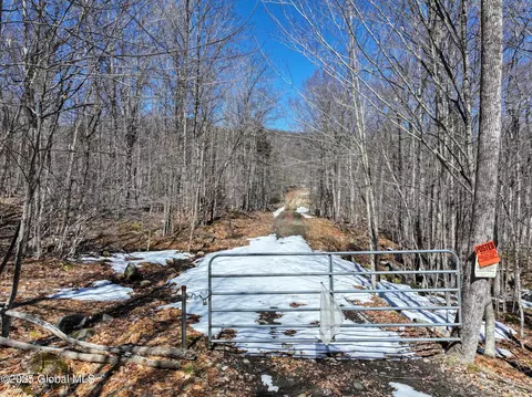 L47 Cobble Creek, North Creek, NY 12853