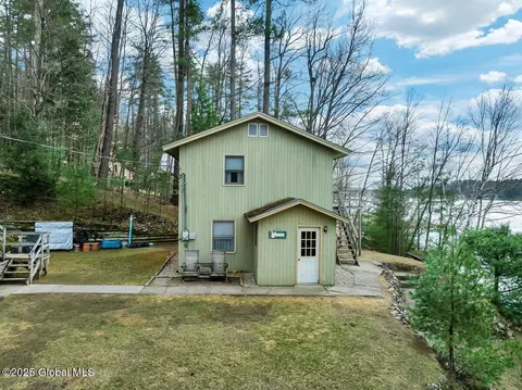 1385 Copeland Pond Rd, Fort Ann, NY 12827