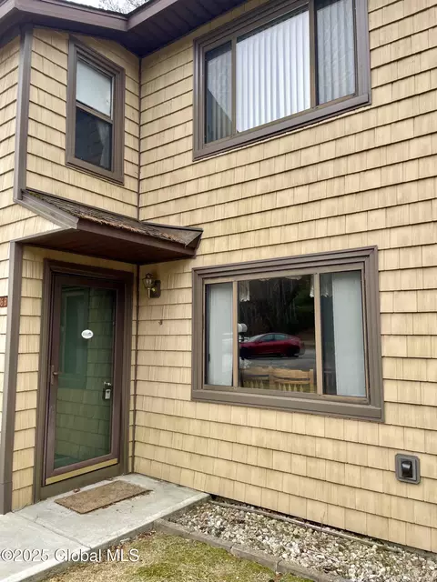 16 B Evergreen Rd, Chestertown, NY 12817