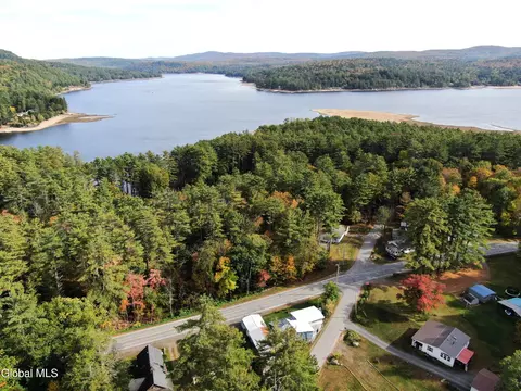 1609 N Shore Rd, Day, NY 12835