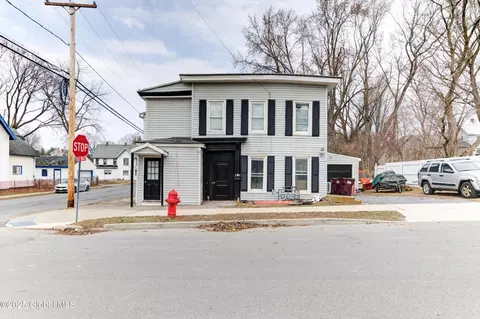 109 Washington St, Gloversville, NY 12078