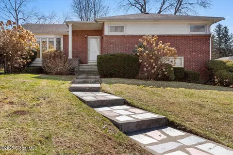 47 Colonial Ave, Albany, NY 12203