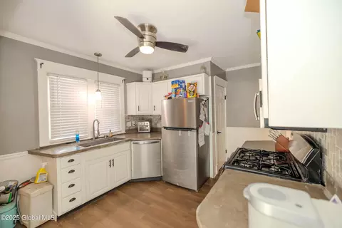 Kitchen - 1145 Keyes Ave, Schenectady, NY 12309 photo 1 of 4