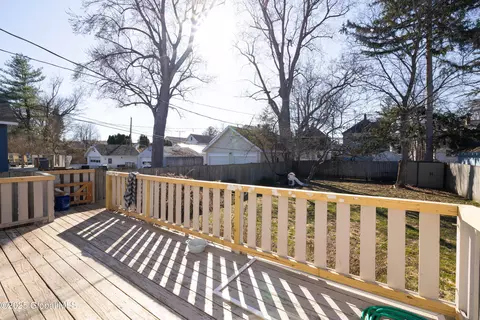 Exterior - 1145 Keyes Ave, Schenectady, NY 12309 photo 8 of 13